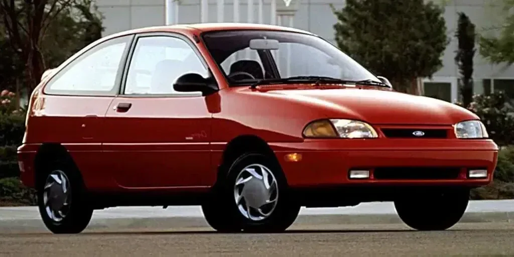 1994 Ford Aspire photo 1