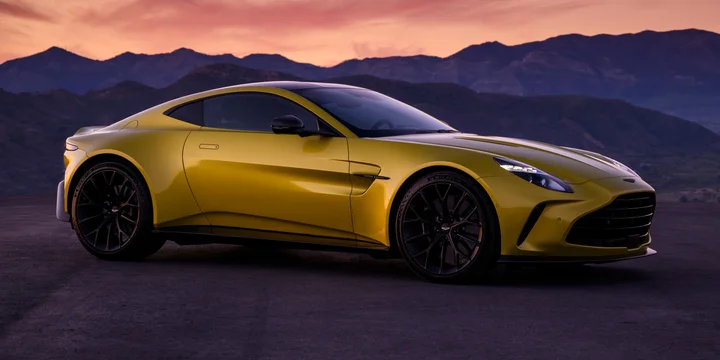 2025 Aston Martin Vantage exterior main image