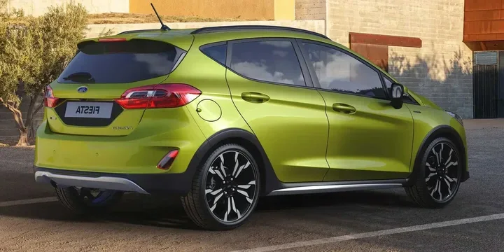 2020 Ford 2020-ford-fiesta-crossover-active-10-ecoboost-hybrid-manual-6-speed-155ps main image