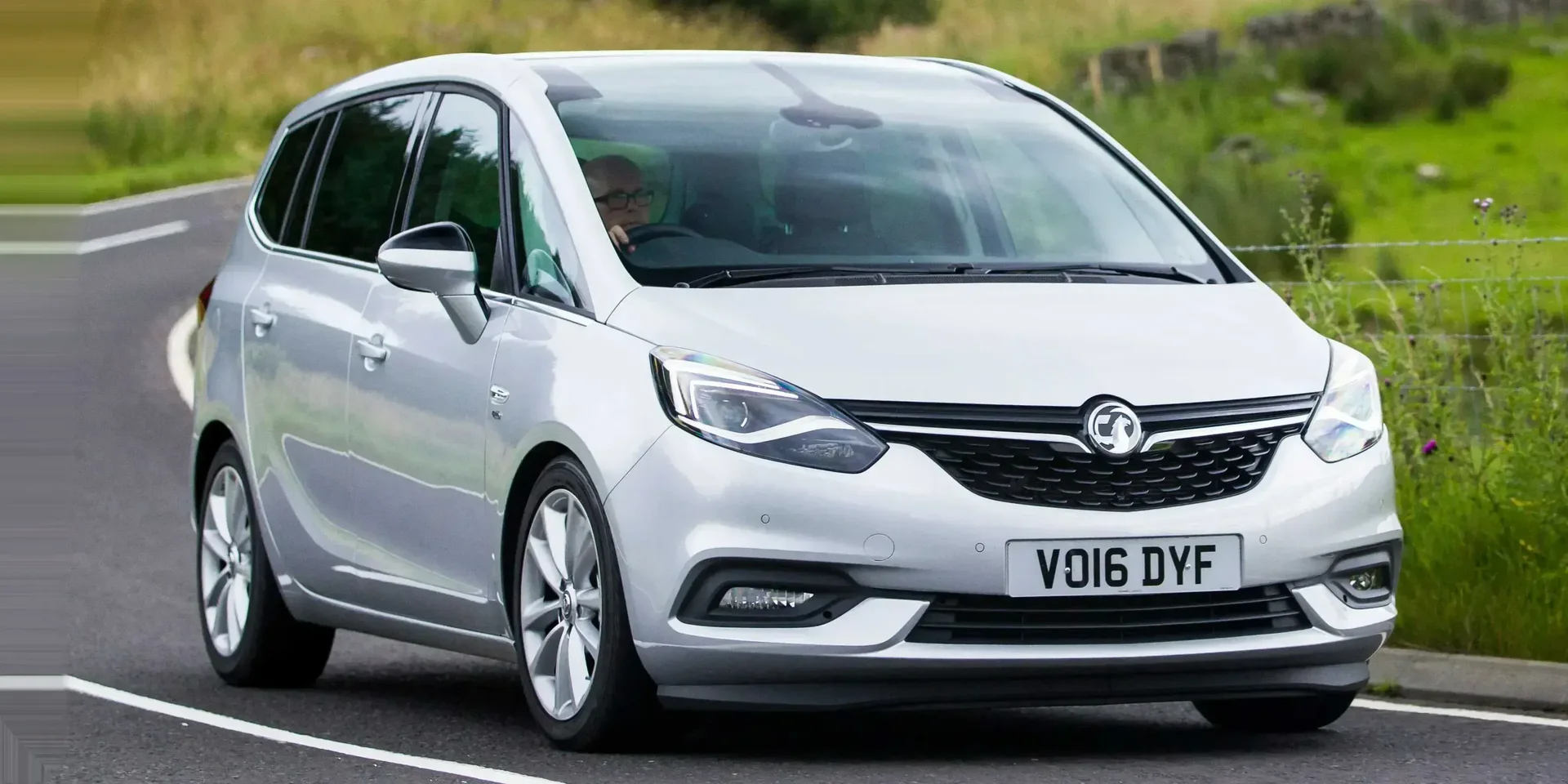 2018 Vauxhall Zafira photo 1