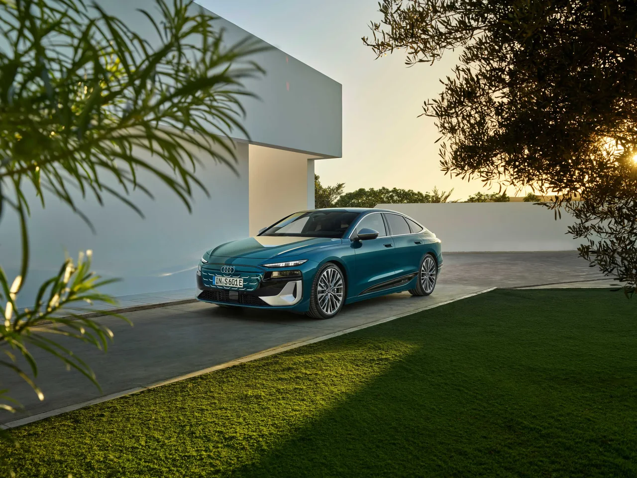 Exterior 3