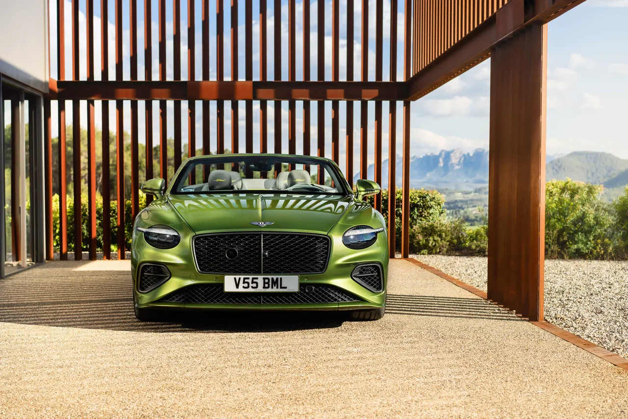 Exterior 4