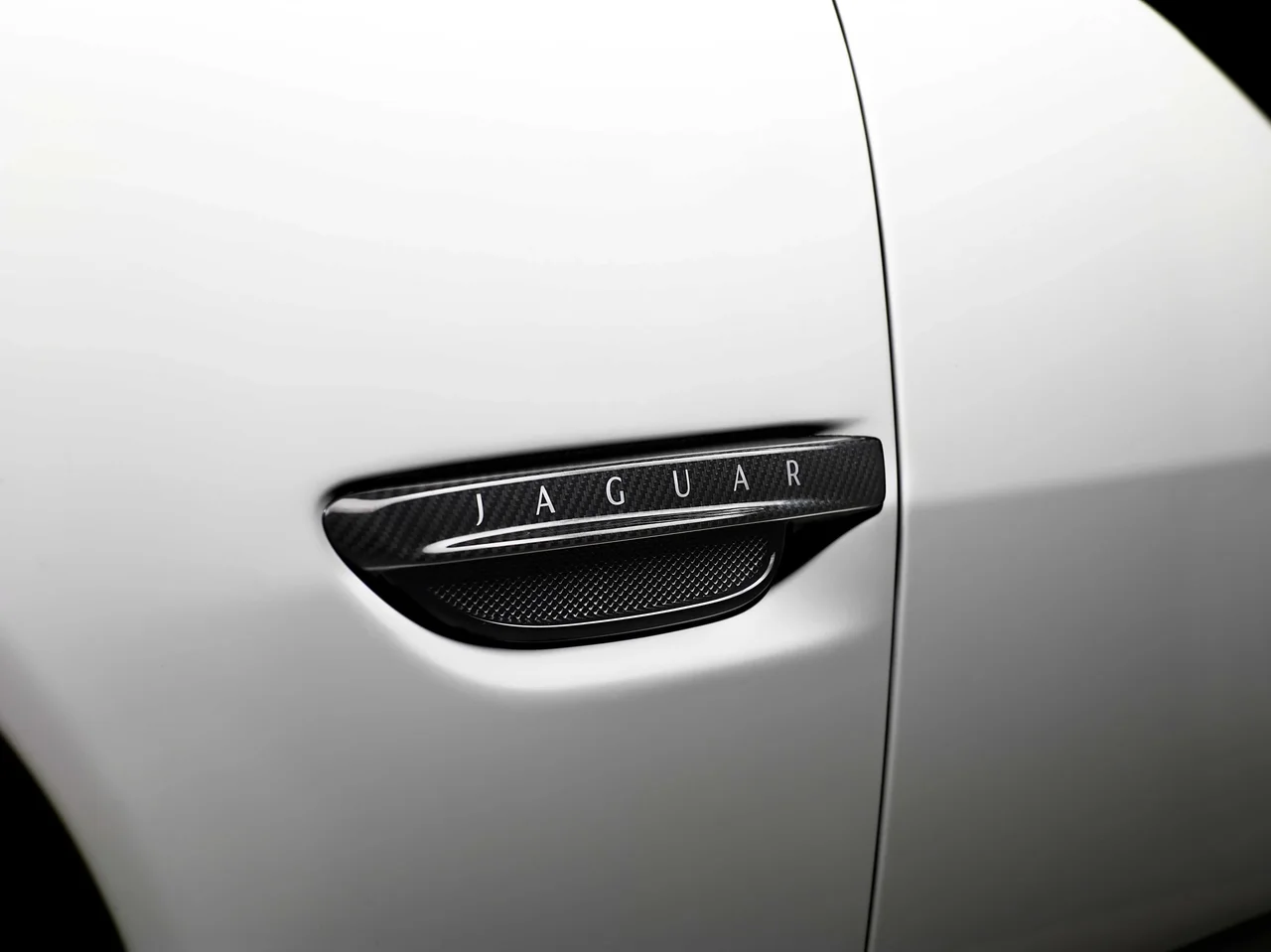 Exterior 4