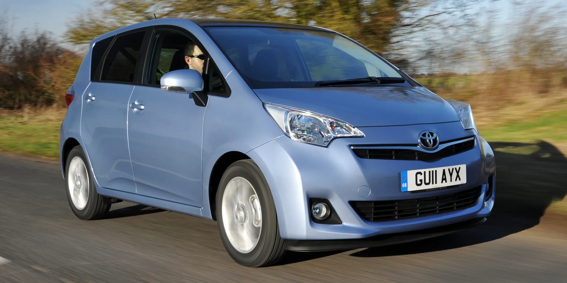 2014 Toyota Verso-S photo 1