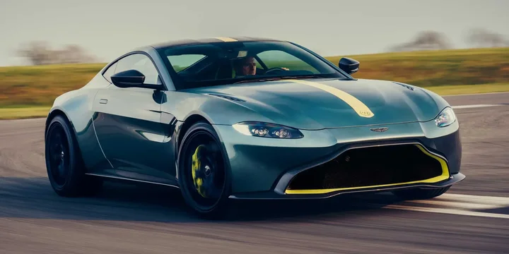 2019 Aston Martin 2019-aston-martin-vantage main image