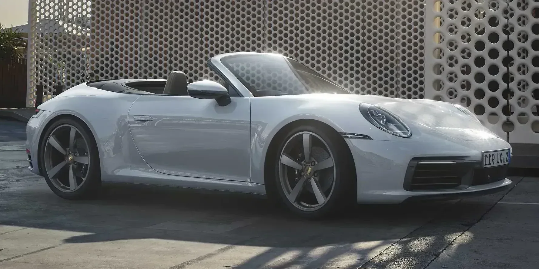 2020 Porsche 911 Carrera 4 photo 1