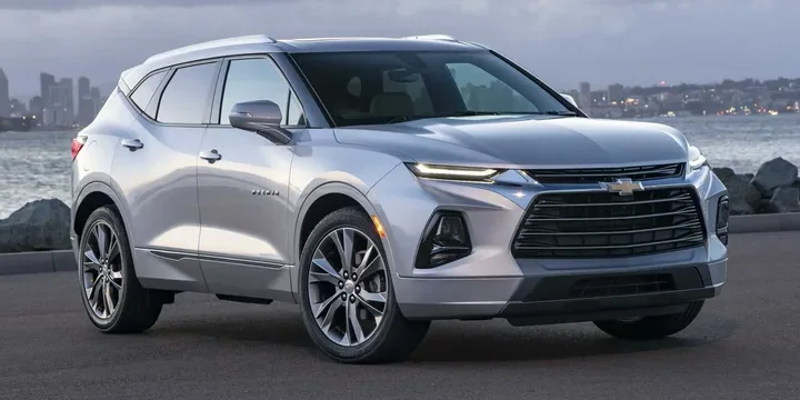 2019 Chevrolet 2019-chevrolet-blazer-36-v6-awd-hydra-matic-9-speed main image