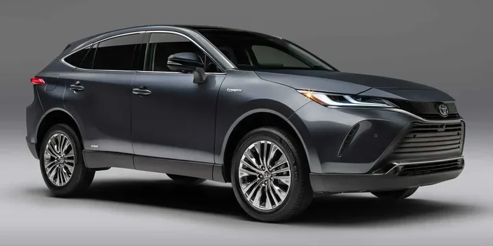 2021 Toyota 2021-toyota-venza-hybrid-awd-e main image