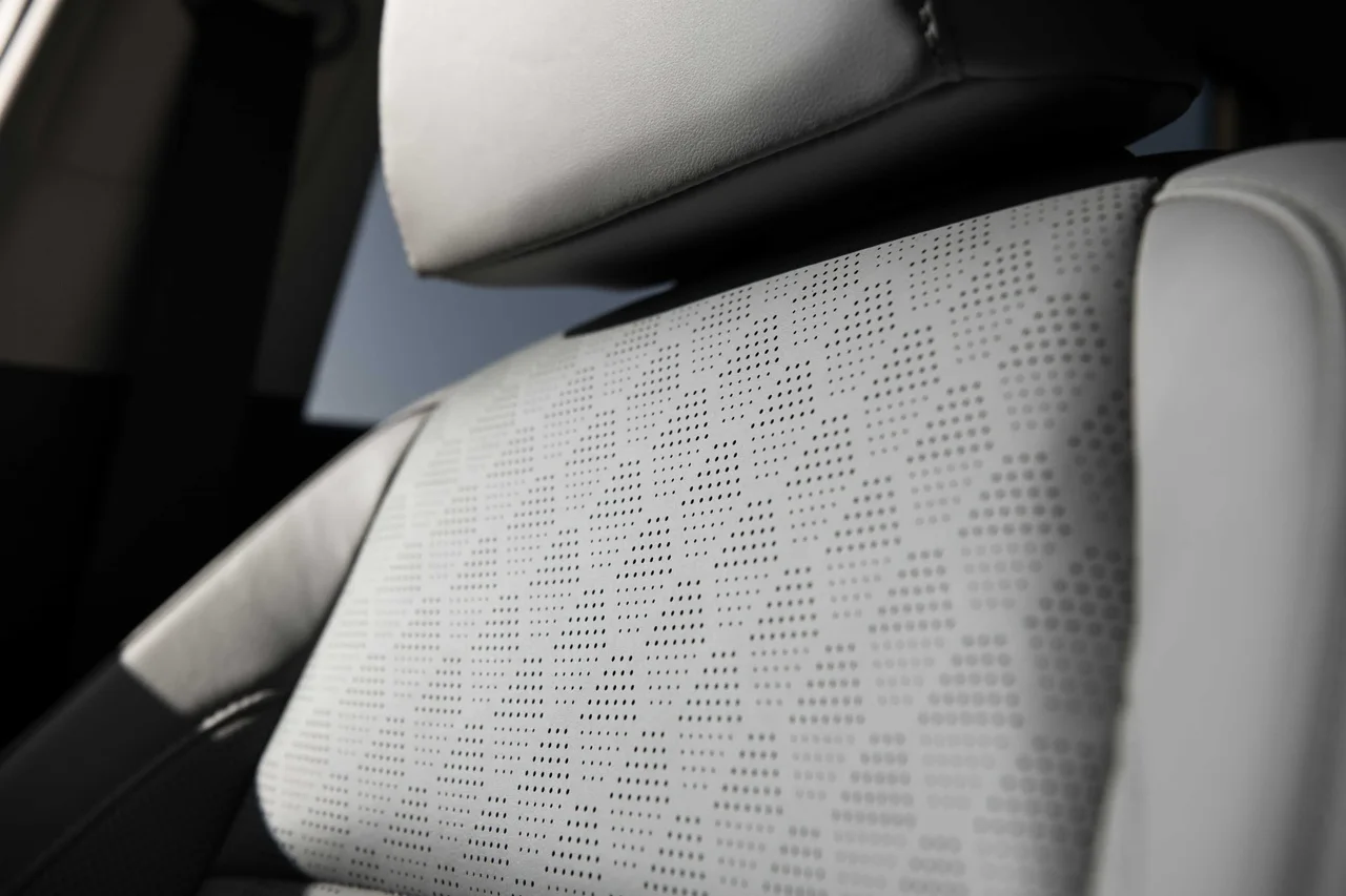 Interior 2