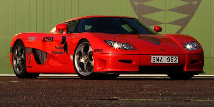 2001 Koenigsegg 2001-koenigsegg-cc8s main image