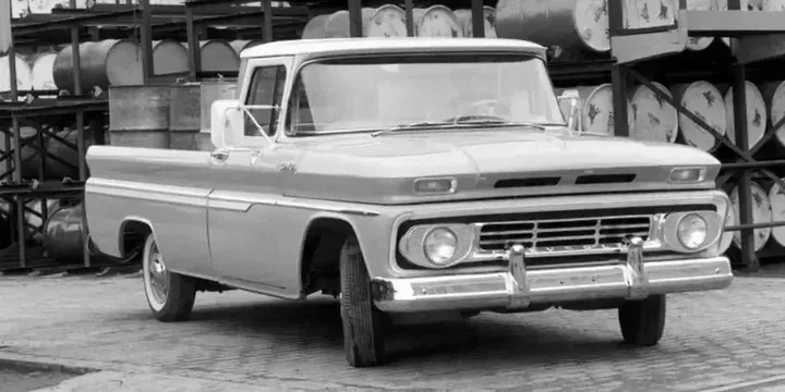 1962 Chevrolet 1962-chevrolet-c-k-pickup-c-k-1500-regular-cab-c10-137ps main image