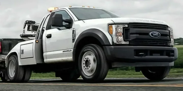 2017 Ford 2017-ford-super-duty-pickup-f-450-regular-cab-67-v8-power-stroke-torqshift-6-speed-335ps main image