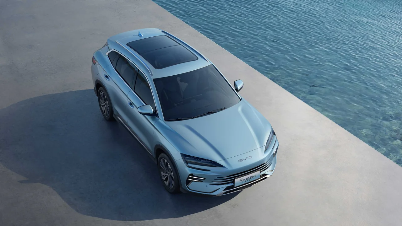 Exterior 4