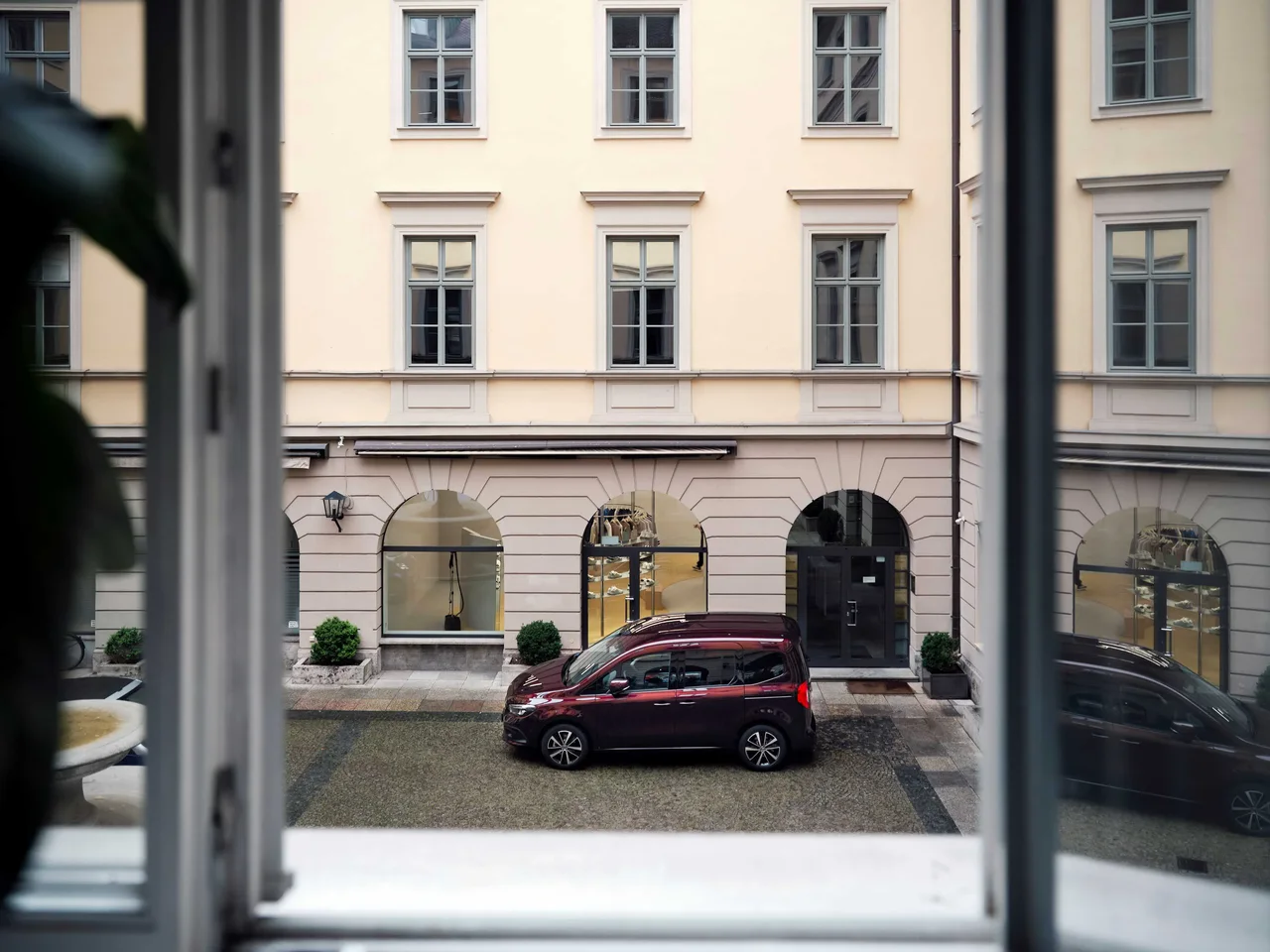 Exterior 3