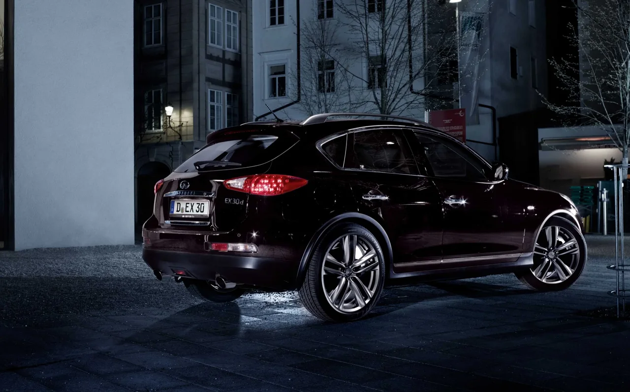 Exterior 4