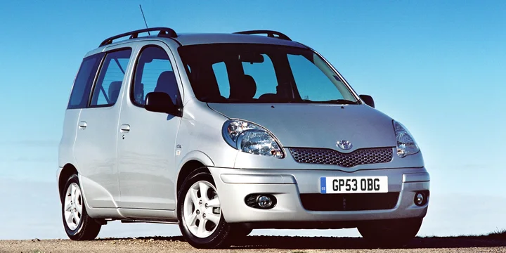 2003 Toyota Yaris Verso exterior main image