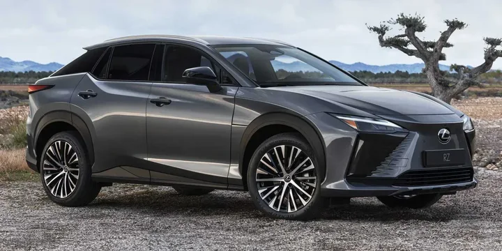 2022 Lexus 2022-lexus-rz-450e-single-speed main image