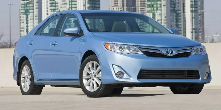 2012 Toyota 2012-toyota-camry-hybrid main image