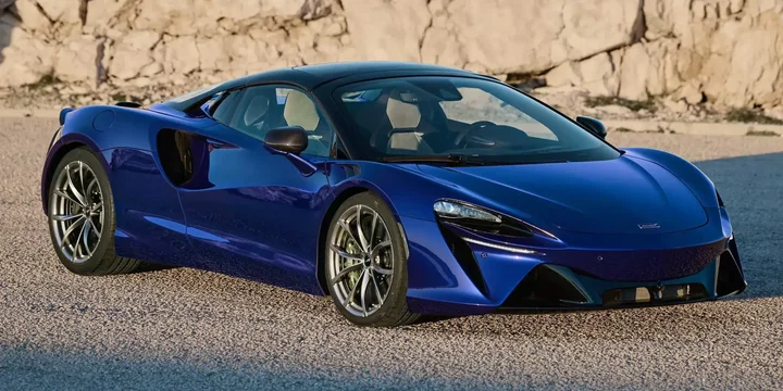 2024 McLaren 2024-mclaren-artura main image