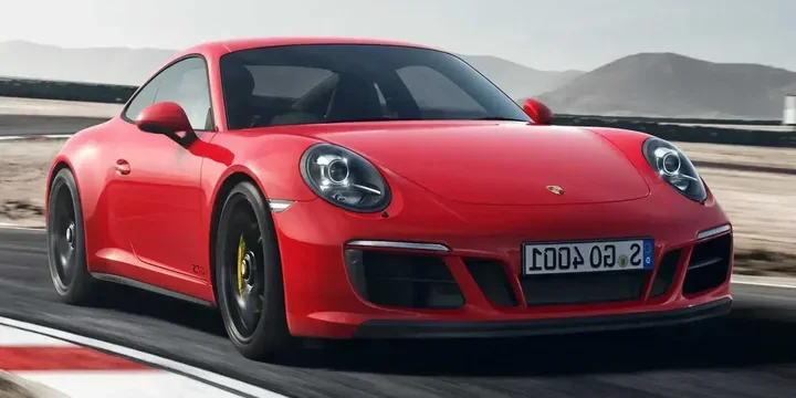 2017 Porsche 2017-porsche-911-carrera-gts main image