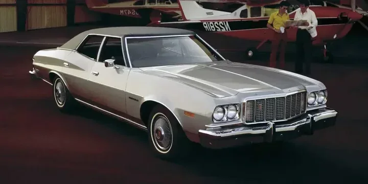 1976 Ford 1976-ford-torino-4-door-pillared-hardtop-58-v8-selectshift-3-speed main image