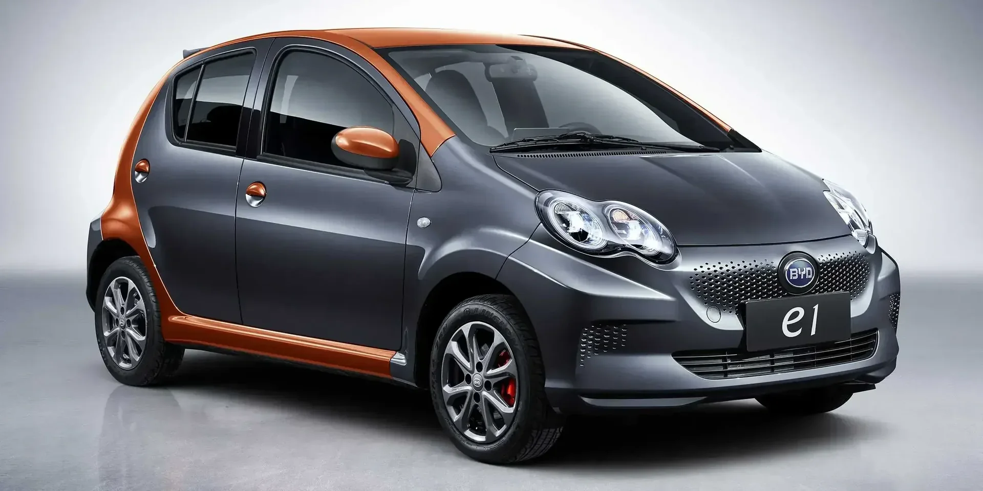 2020 BYD e1 photo 1