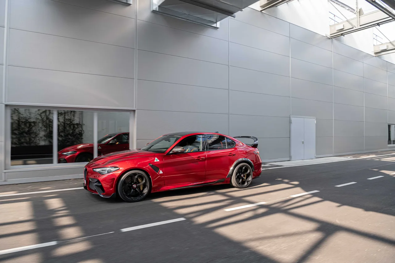 Exterior 4