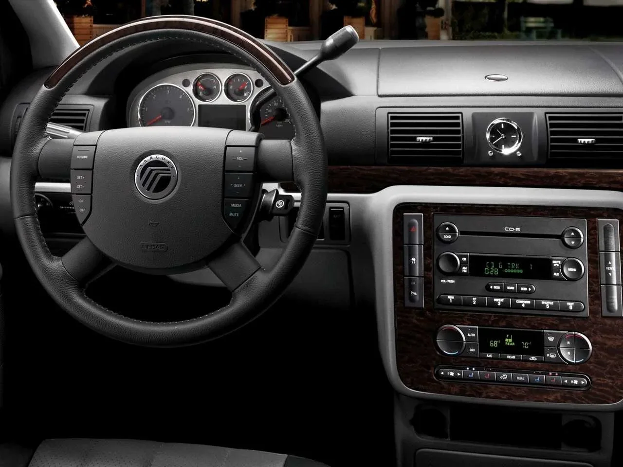 Interior 2