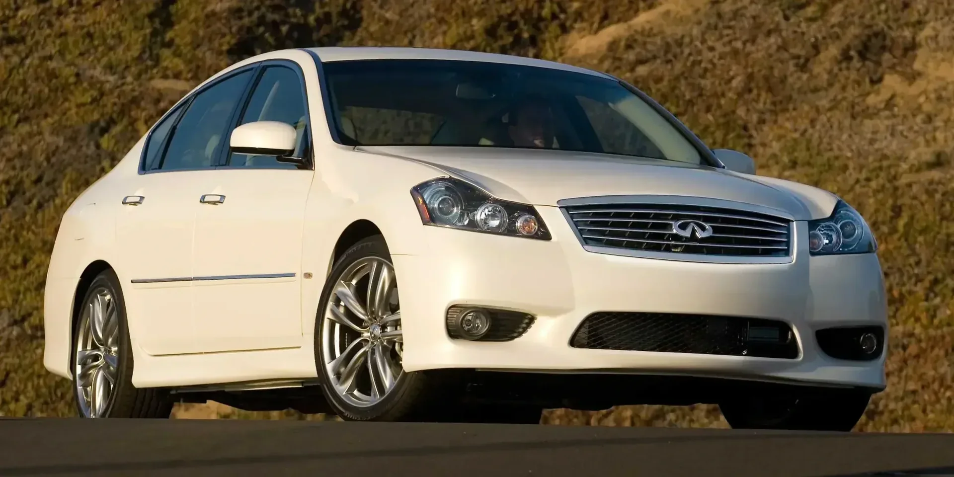 2009 Infiniti M photo 1