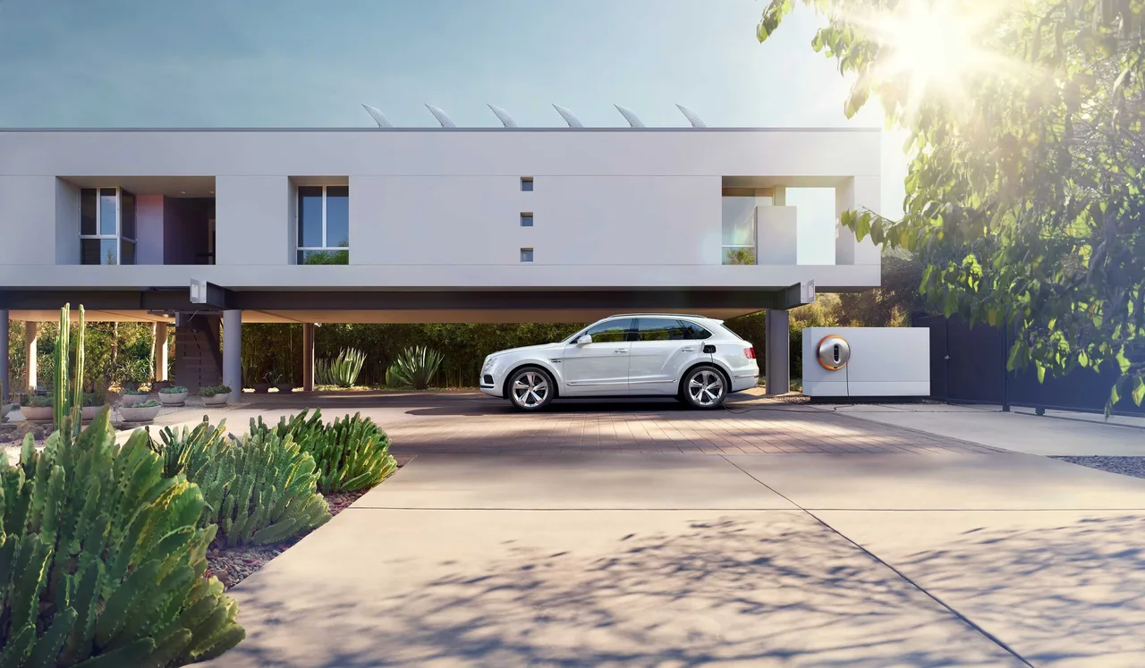 Exterior 4