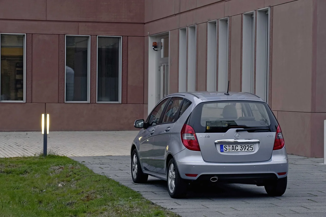 Exterior 3