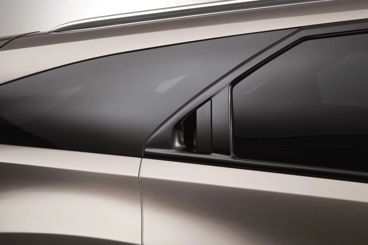 Exterior 10