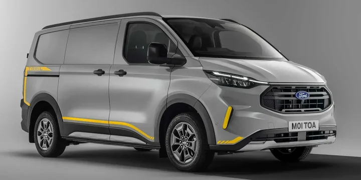 2023 Ford 2023-ford-transit-custom-lcv-320-plug-in-hybrid-e-cvt-233ps main image