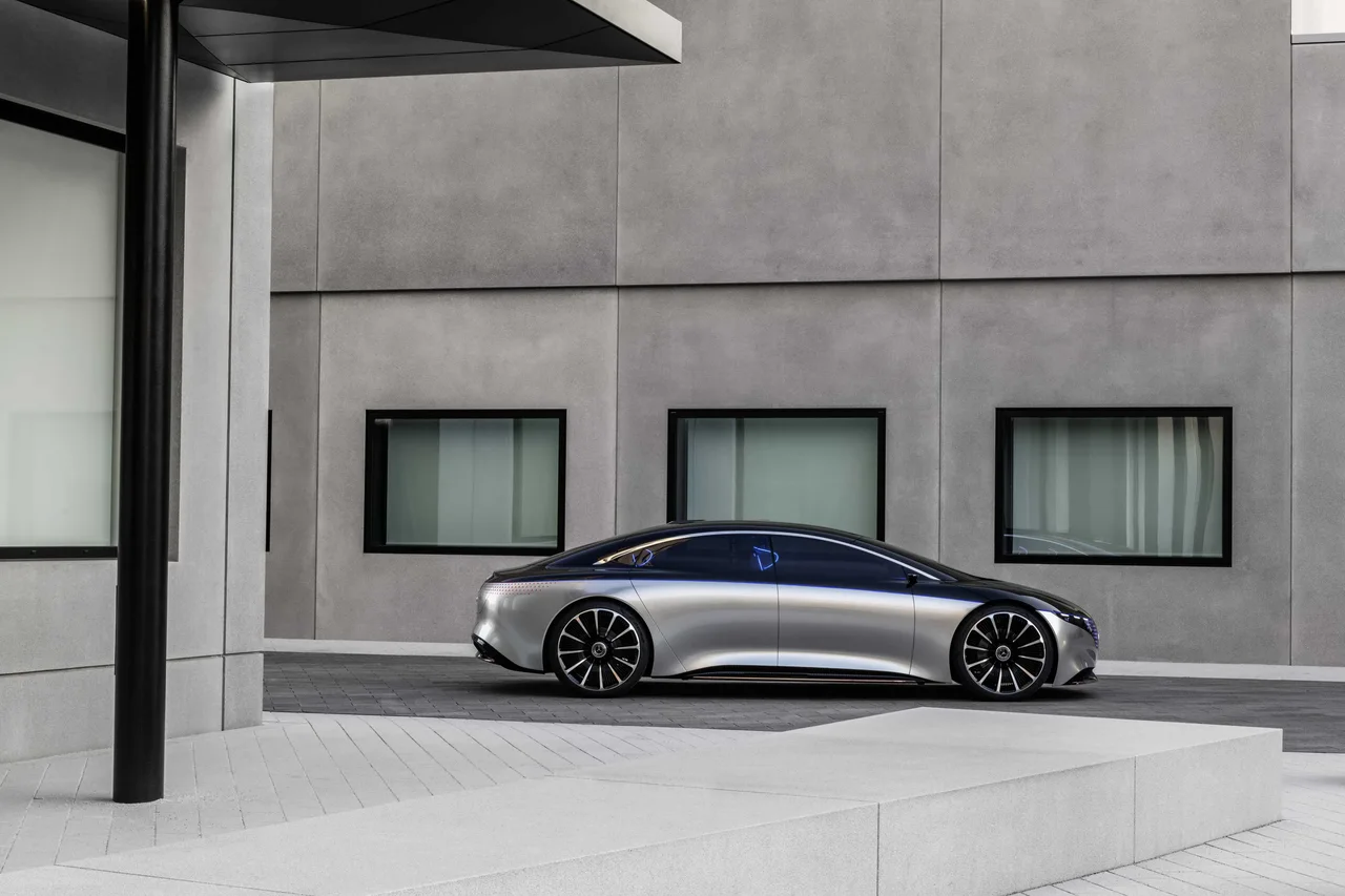 Exterior 4