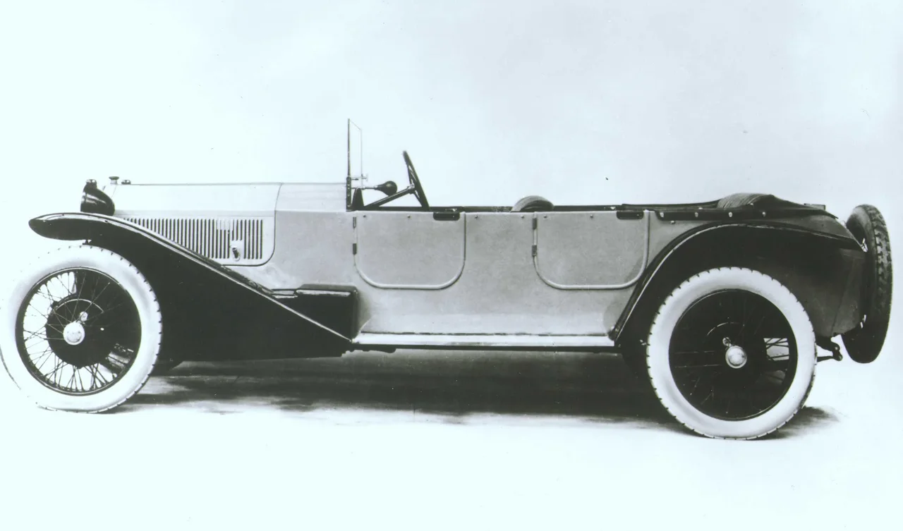 Exterior 4