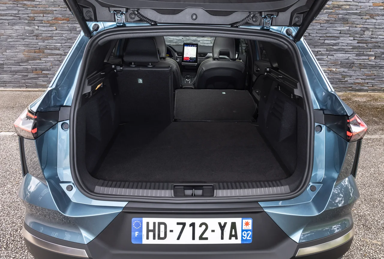 Interior 2