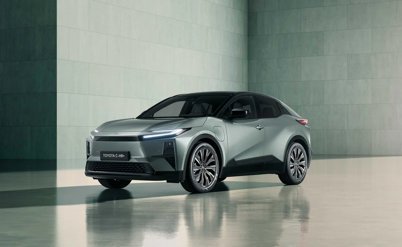 Exterior 3