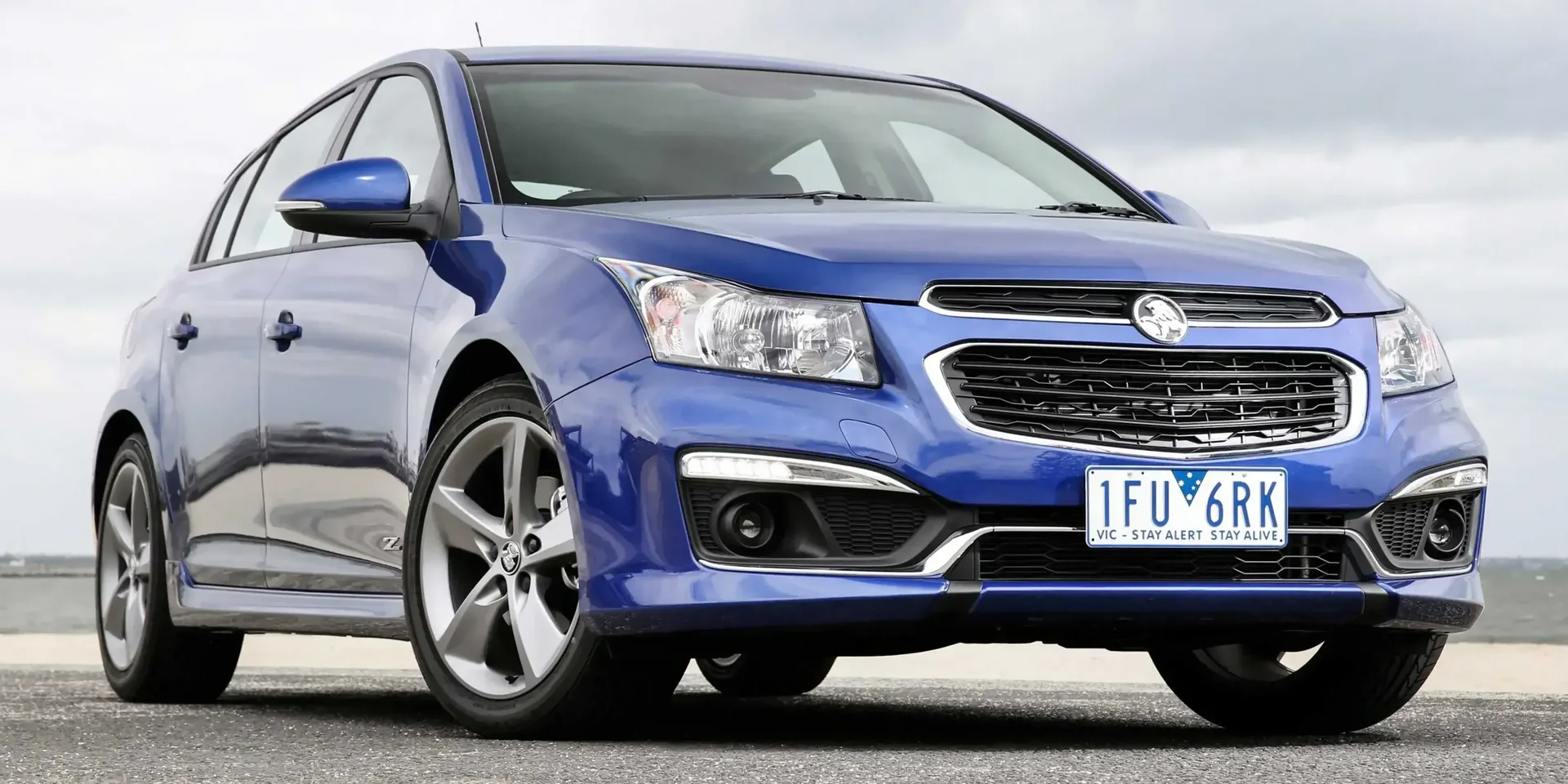 2014 Holden Cruze SRi Hatch photo 1