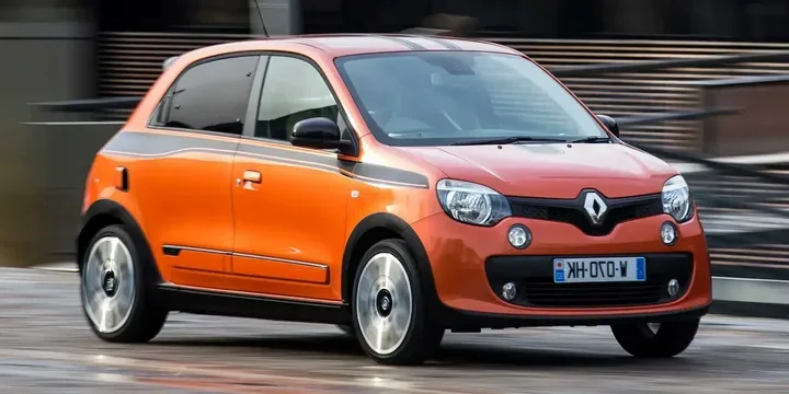 2017 Renault 2017-renault-twingo-gt main image