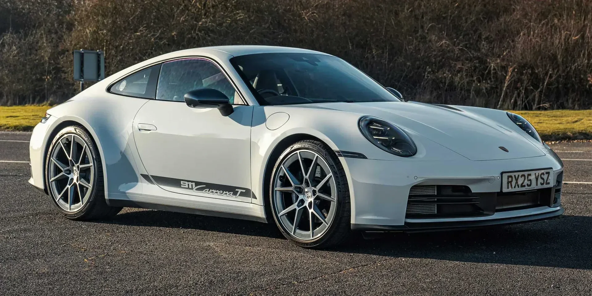 2026 Porsche 911 Carrera T photo 1