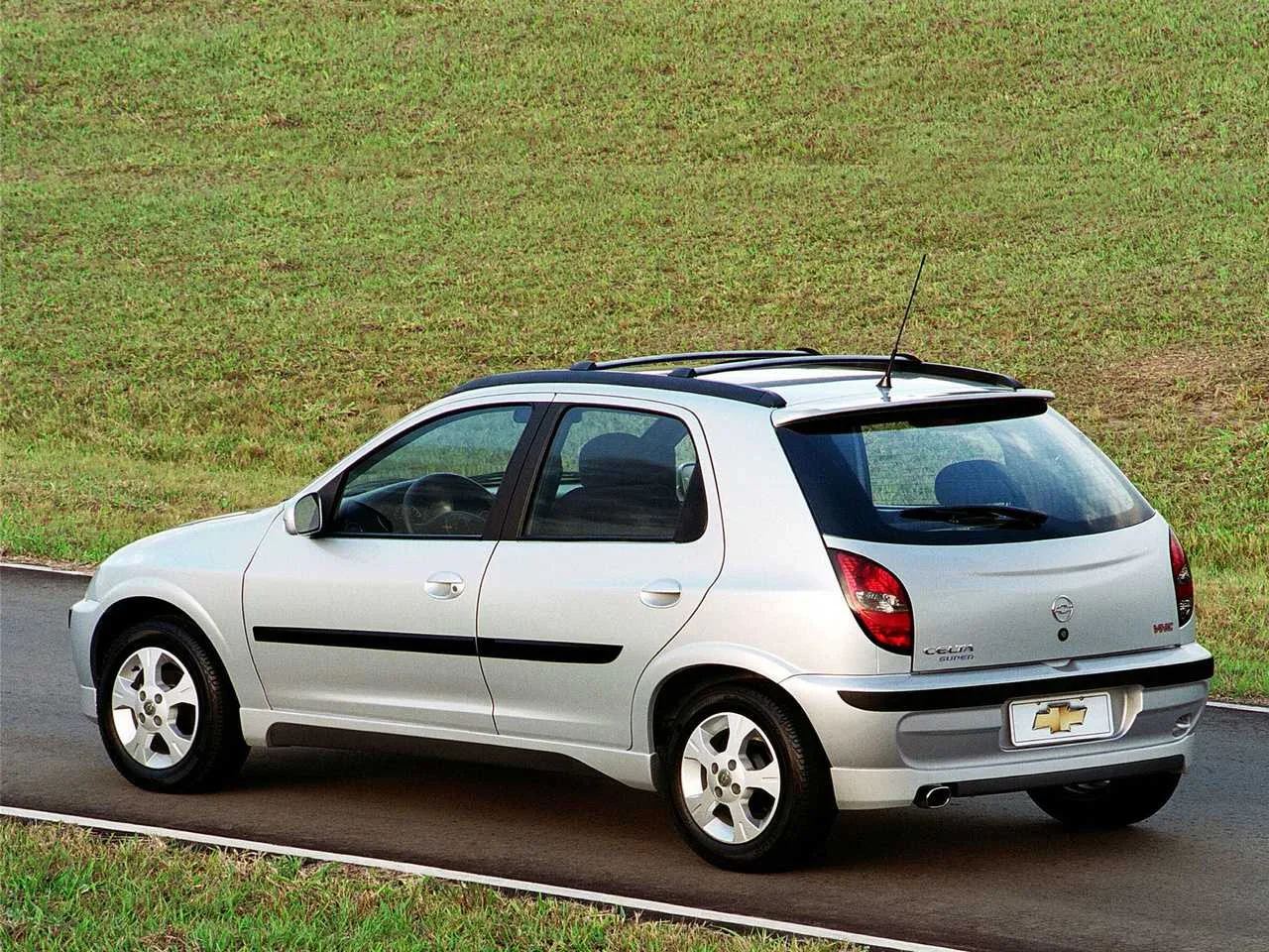 Exterior 4