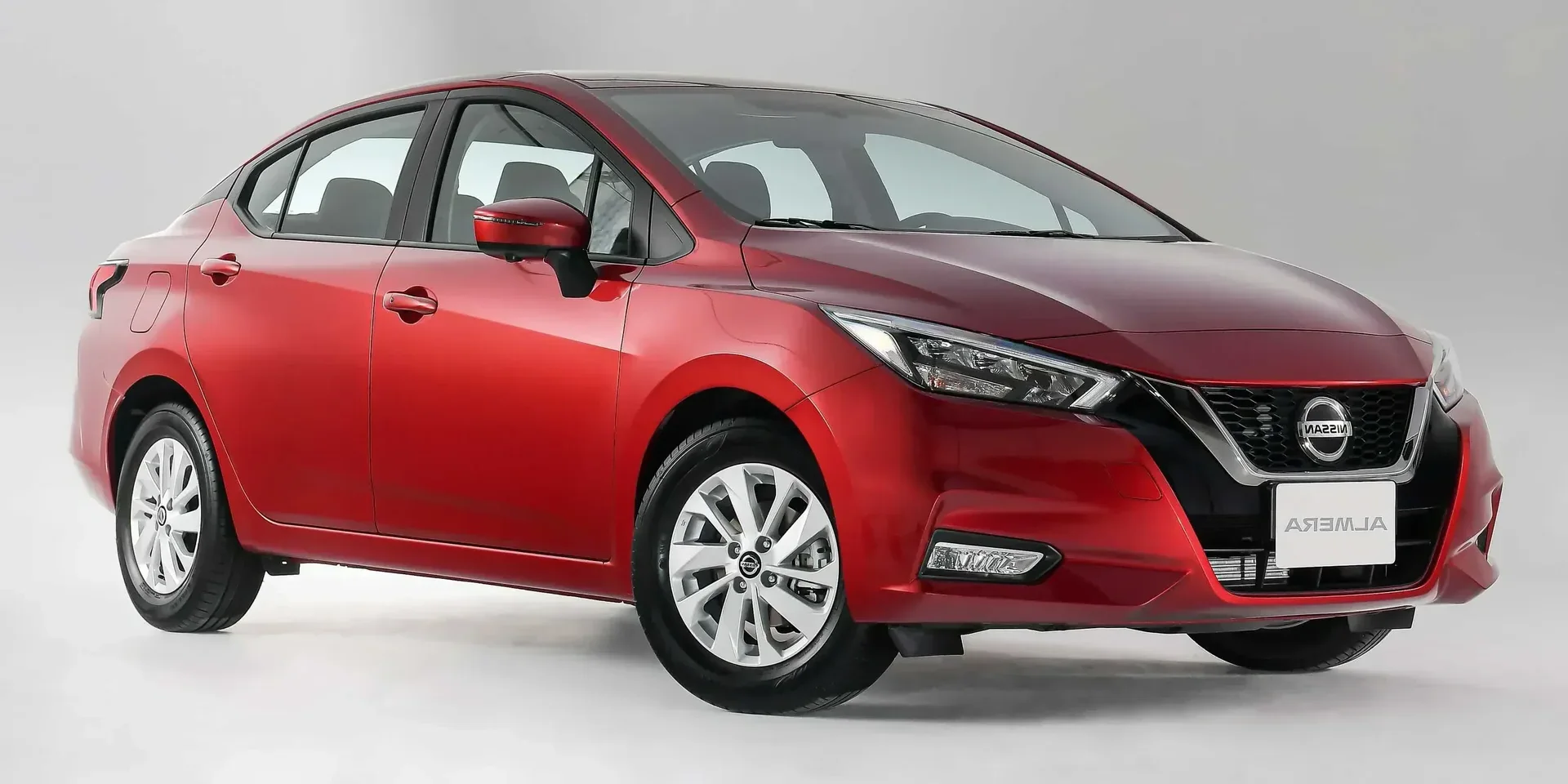 2019 Nissan Almera photo 1