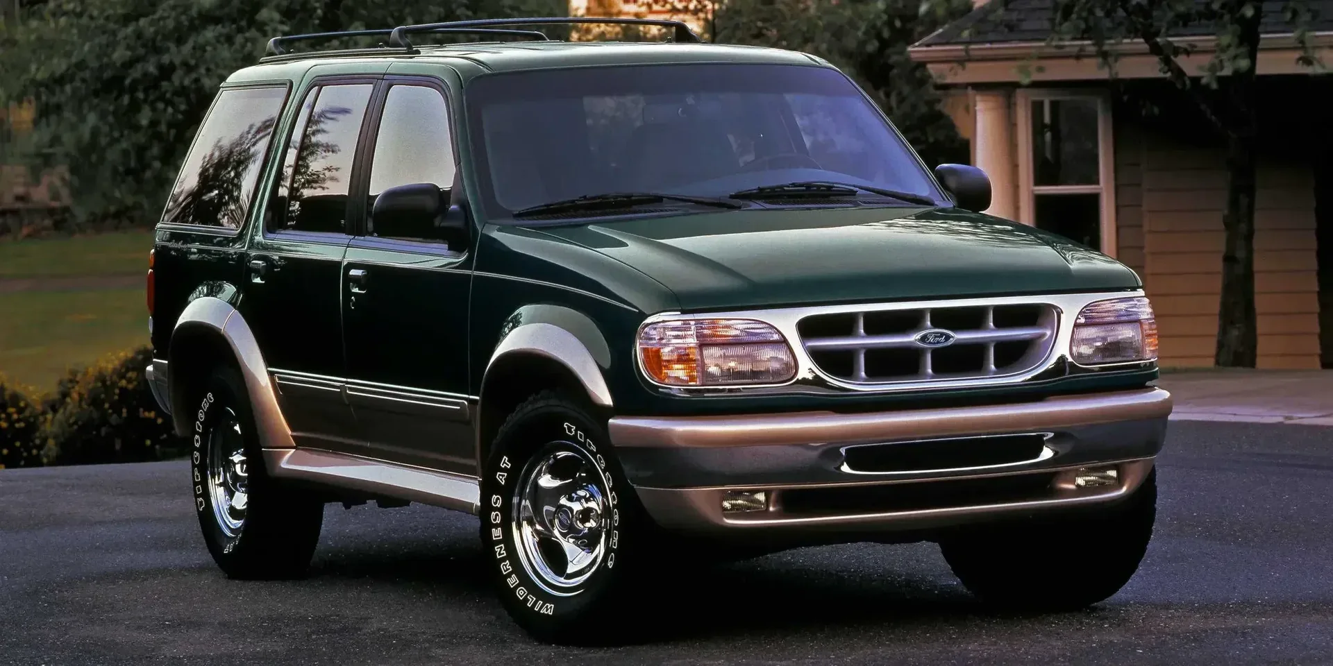 1995 Ford Explorer photo 1
