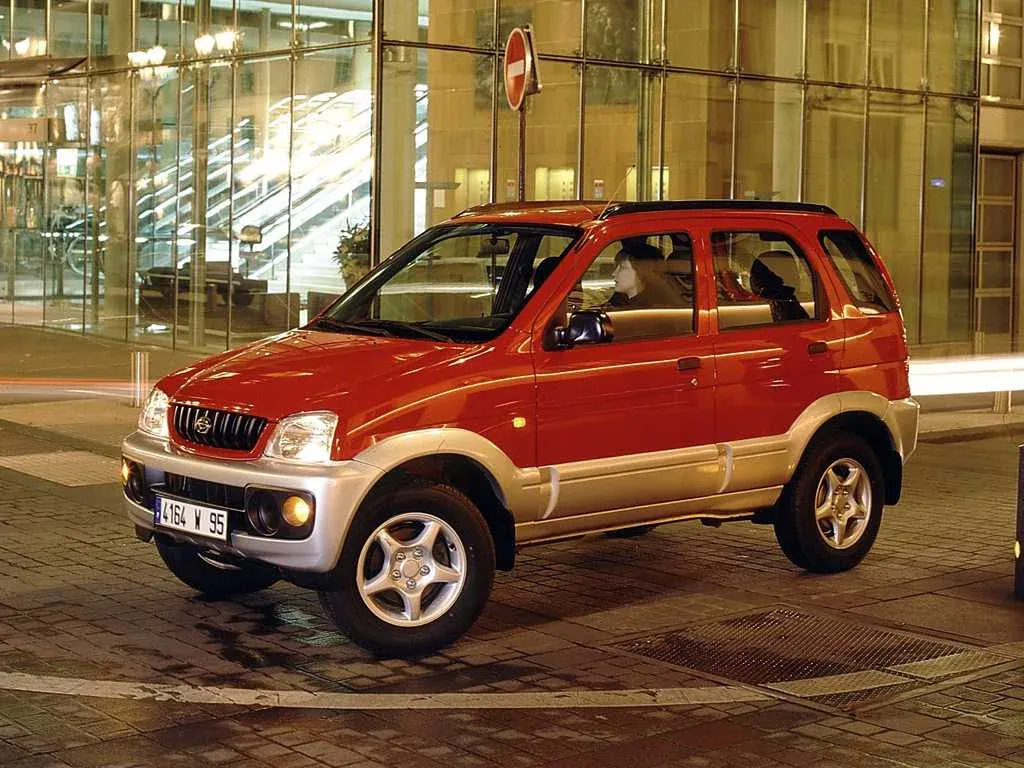 Exterior 3