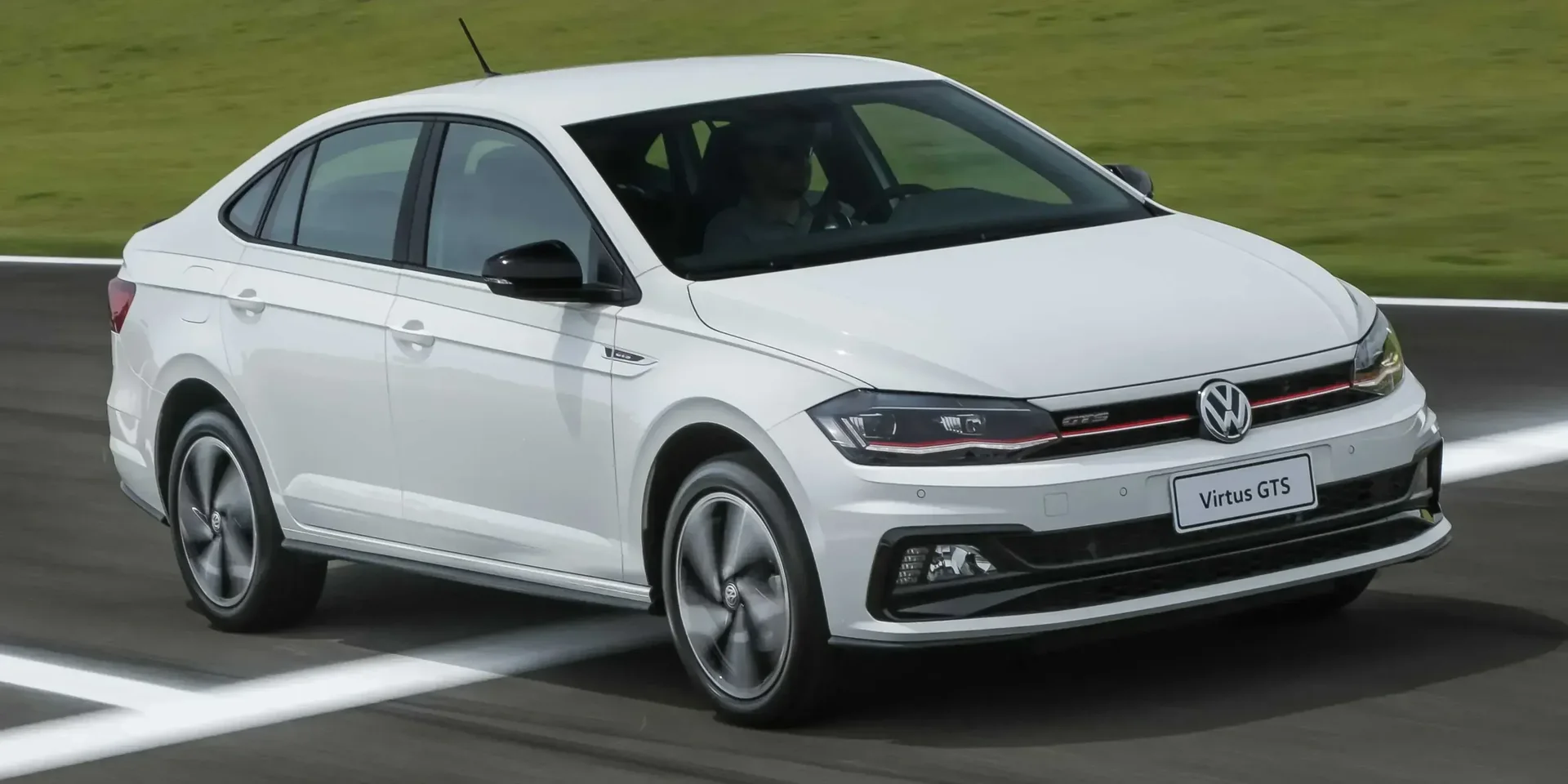 2021 Volkswagen Virtus photo 1