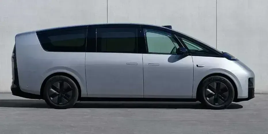 2024 Li Auto MEGA photo 1