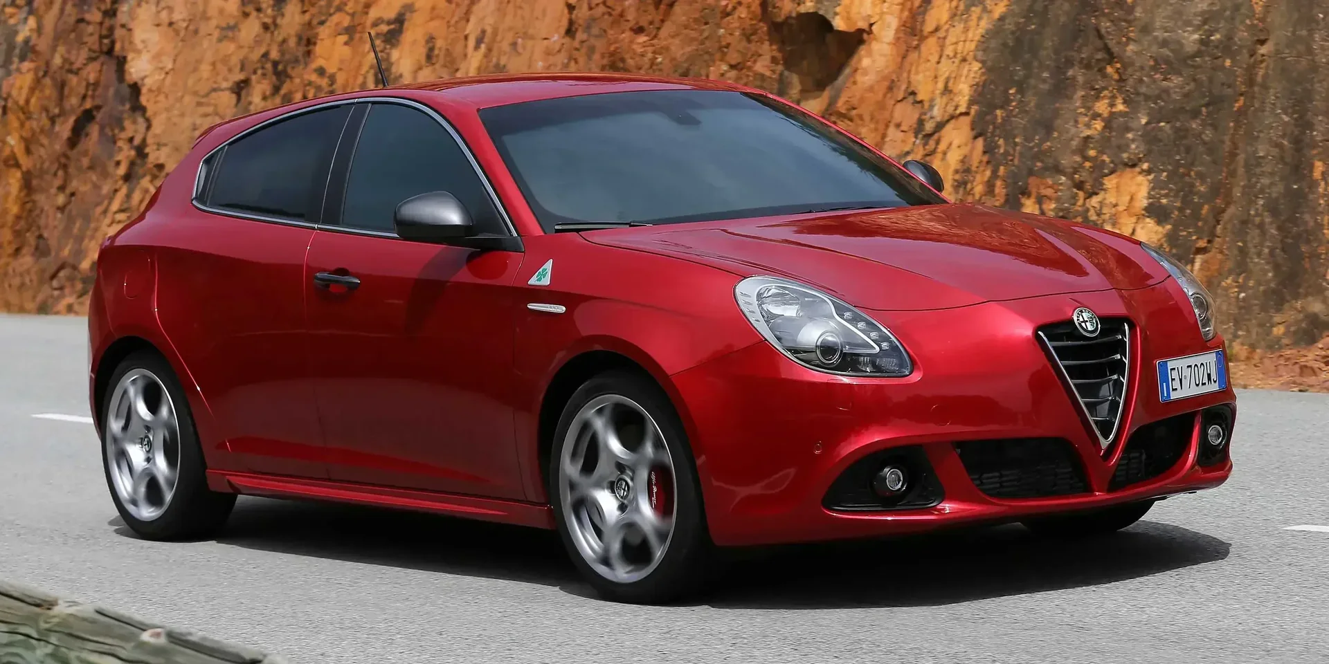 2016 Alfa Romeo Giulietta photo 1