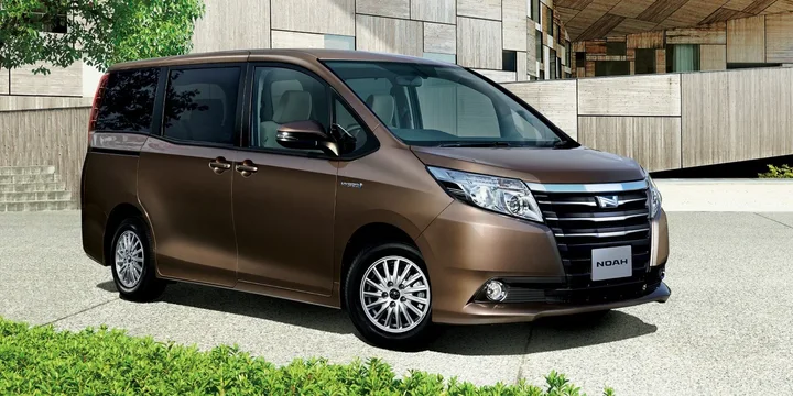 2014 Toyota Noah exterior main image