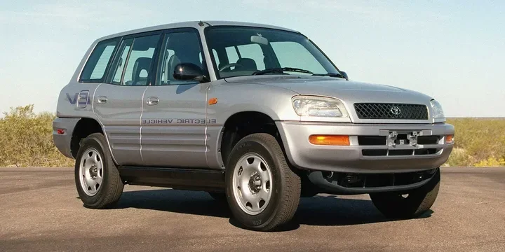 1997 Toyota 1997-toyota-rav4-ev-5-door-single-speed-68ps-1995-1998 main image
