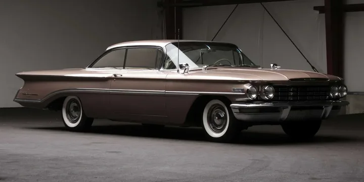 1960 Oldsmobile 1960-oldsmobile-98-ninety-eight-holiday-scenicoupe main image
